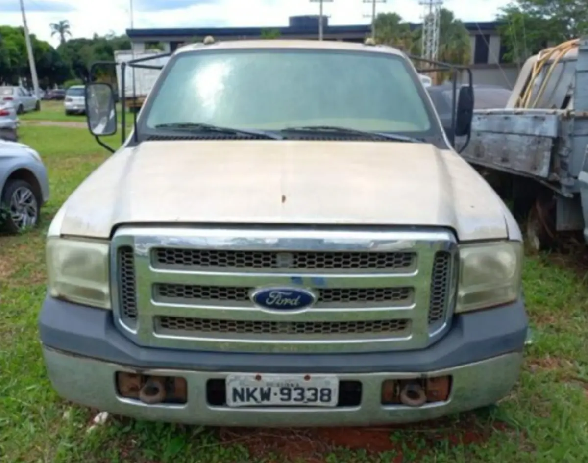 Leilão do Ministério da Justiça tem Ford F250, GM D20, Golf, Strada e Outros Veículos