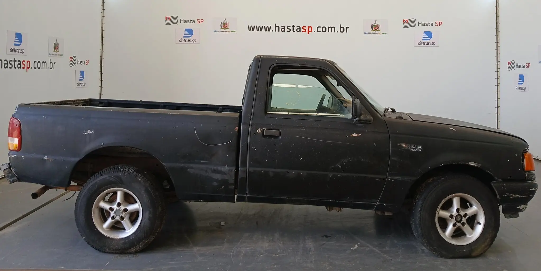 Caminhonetes Ranger, GM S10, Strada, Fiorino Furgão e outros Utilitarios no Leilão do Detran