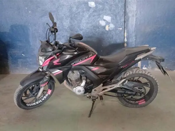 honda-cb-twister-leilao-motos-oportunidade-investir-renda-extra
