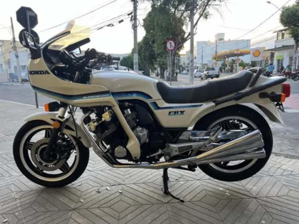 honda-cbx--leilao-veiculos-oportunidade-investir-renda-extra
