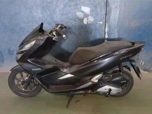 honda-pcx-leilao-motos-oportunidade-investir-renda-extra
