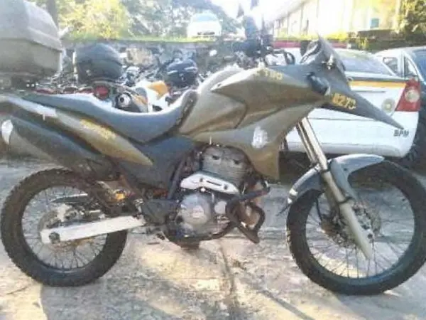 honda-xre-leilao-motos-oportunidade-investir-renda-extra
