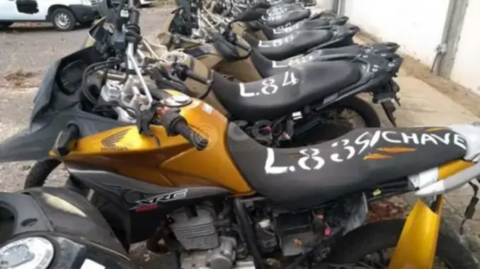 motos Honda XRE 300 a partir de 5 mil Reais no Leilão de viaturas da Polícia Militar