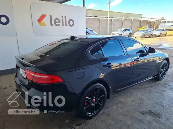 jaguar-leilao-veiculos-oportunidade-investir-renda-extra
