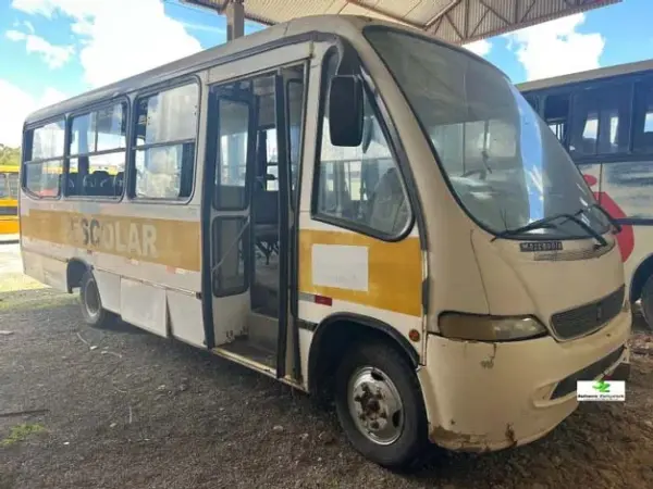 micro-onibus-mercedes-benz-leilao-veiculos-oportunidade-investir-renda-extra