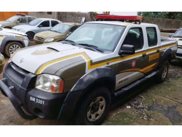 nissan-frontier-leilao-veiculos-oportunidade-investir-renda-extra
