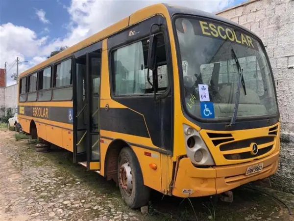 onibus-mercedes-benz-leilao-veiculos-oportunidade-investir-renda-extra
