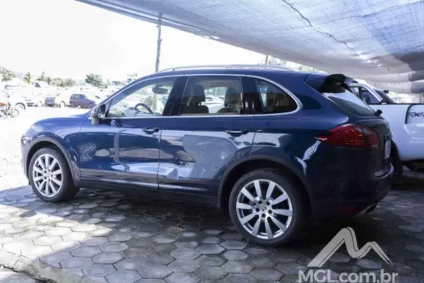 porsche-cayenne-leilao-veiculos-oportunidade-investir-renda-extra
