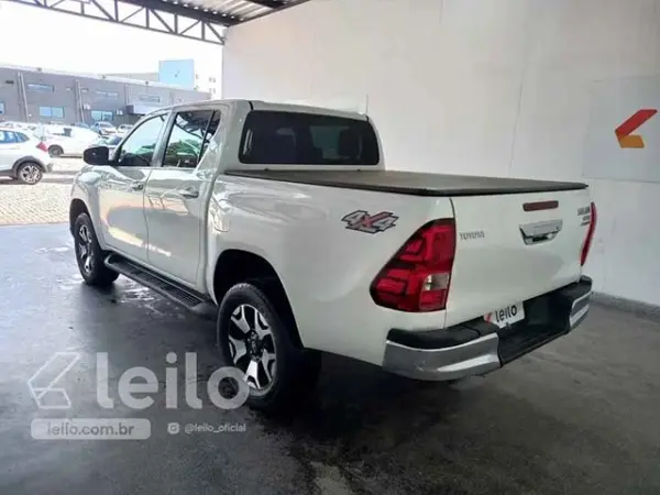 toyota-hilux-leilao-veiculos-oportunidade-investir-renda-extra