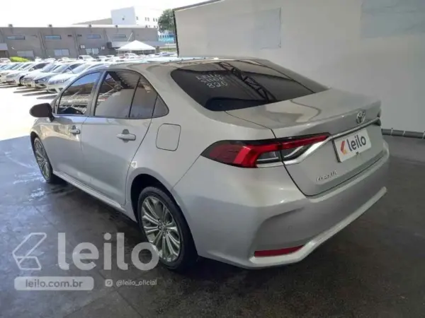 toyota-corolla-leilao-veiculos-oportunidade-investir-renda-extra
