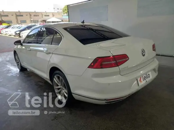 volkswagen-passat-leilao-veiculos-oportunidade-investir-renda-extra
