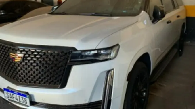 eilão de combate ao trafico de drogas tem Cadilac Escalade, Land Rover Velar e Fusca