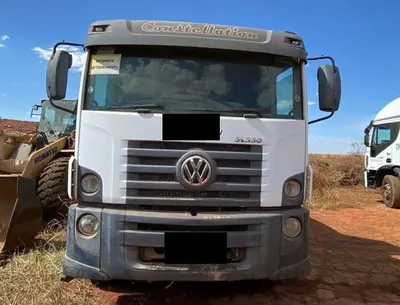 Caminhão Basculante Volkswagen leilão frota empresa de logistica