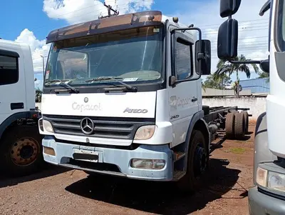 Caminhão Mercedes Benz Atengo leilão veiculos agronegocio