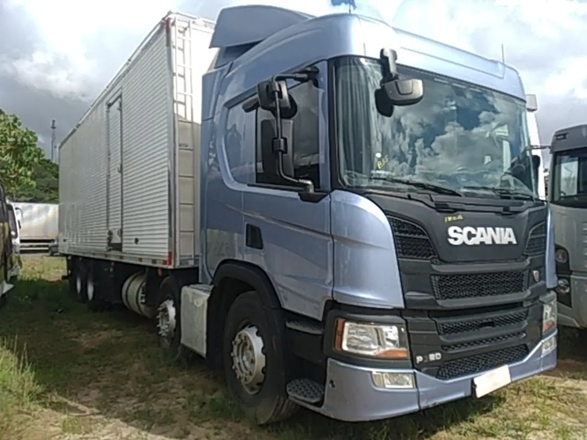 Caminhões Mercedes, Scania, DAF e Iveco Seminovos no leilão de Banco
