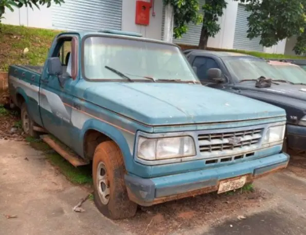 Chevrolet D20 Custon leilao veiculos do ministerio da justiça