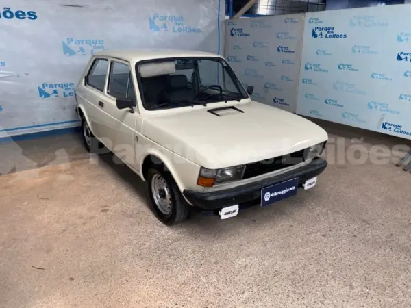 Fiat 147 CL leilao de veiculos raros