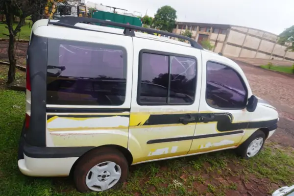 Fiat Doblo ELX Leilão Viaturas policia militar e bombeiros