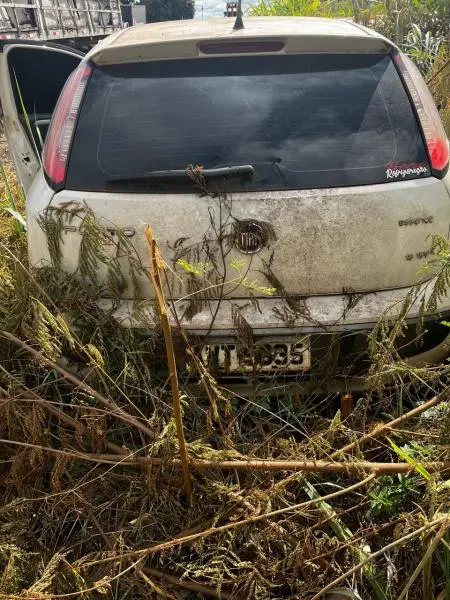 Fiat Punto Essence leilão de veiculos aprendidos pela policia civil