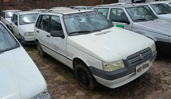 Fiat Uno Mille Economy 2013 leilao veiculo frota governo estadual