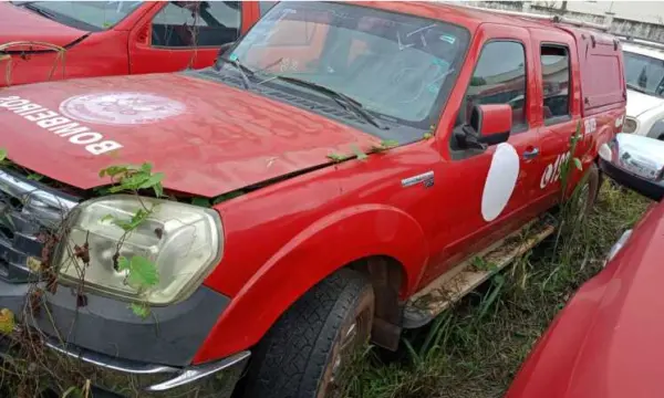 Ford Ranger XLT 2018 bombeiros leilao caminhonetes frota governo estadual