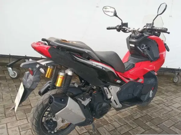 Honda Adv 150 leiloa veiculos zero quilometro