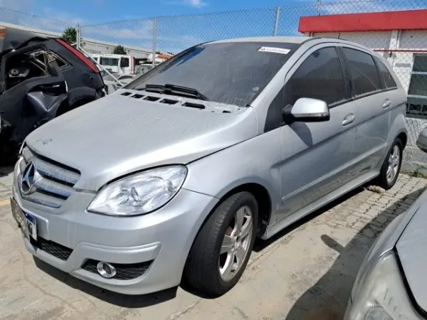 Mercedes Benz B170 leilao de veiculos retomados de finaciamento