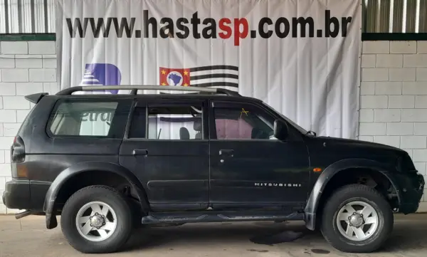 Mitsubishi Pajero leilão veiculos detran