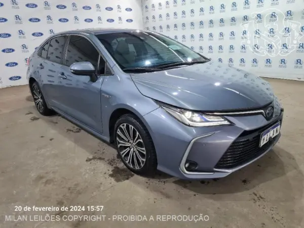 Toyota Corolla Altis Premium Hybrid leilão de veiculos retomado finciamento