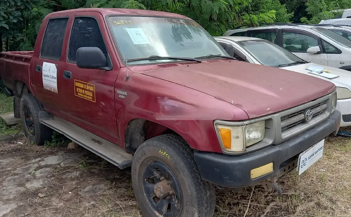 Leilão de Frota da USP tem Caminhonetes Hilux, GM S10, Ranger e L200 a partir de 10 mil Reais