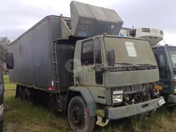 caminhao-ford-cargo-leilao-veiculos--viaturas -exercito