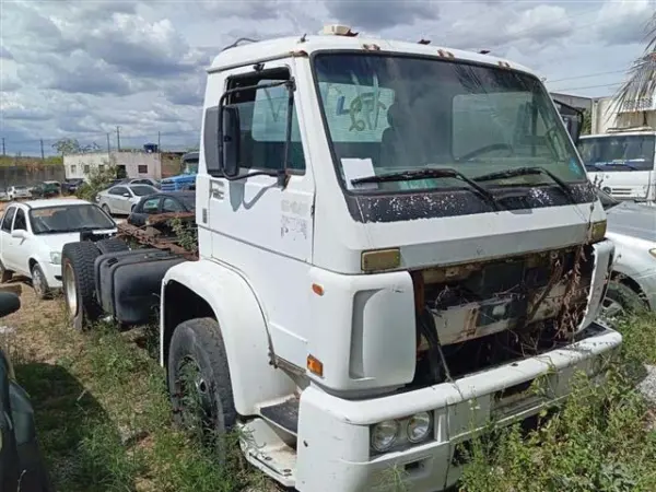 caminhao-volkswagen-leilao-veiculos-oportunidade-investir-renda-extra
