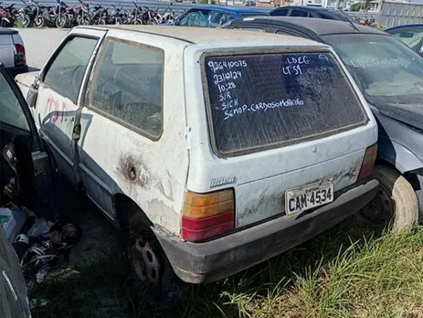 fiat-uno-leilao-veiculos-oportunidade-investir-renda-extra
