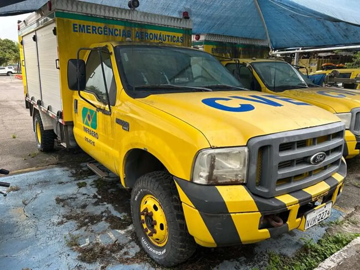 Leilão da Infraero tem Caminhões F4000 4x4 e empilhadeiras seminovas