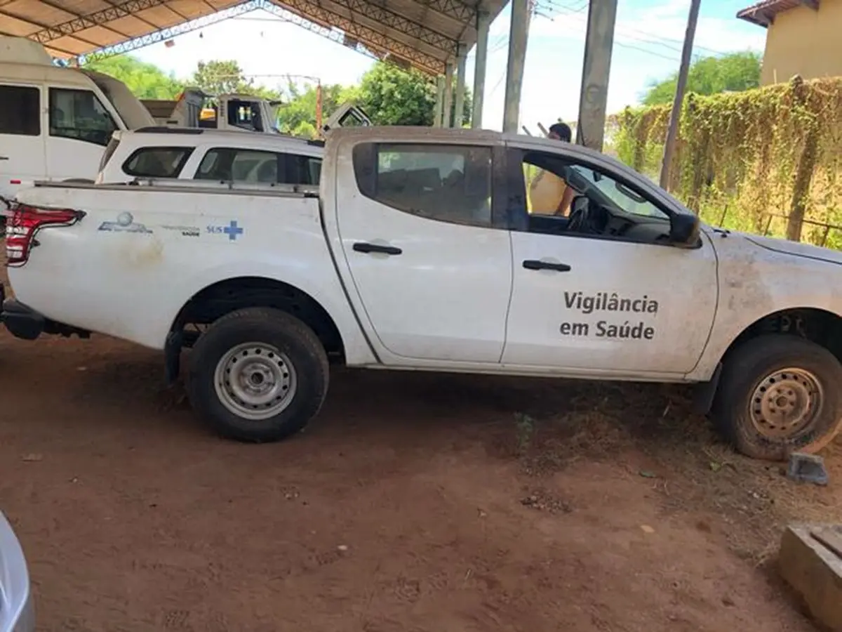 Leilão de prefeitura tem Caminhão, Caminhonetes e Van