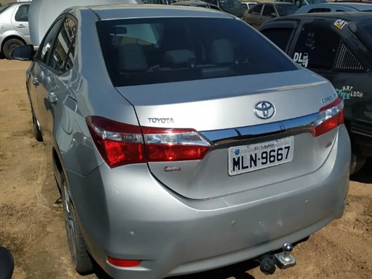Corolla por 3 mil Reais e motos por 400 reais no leilão do Detran