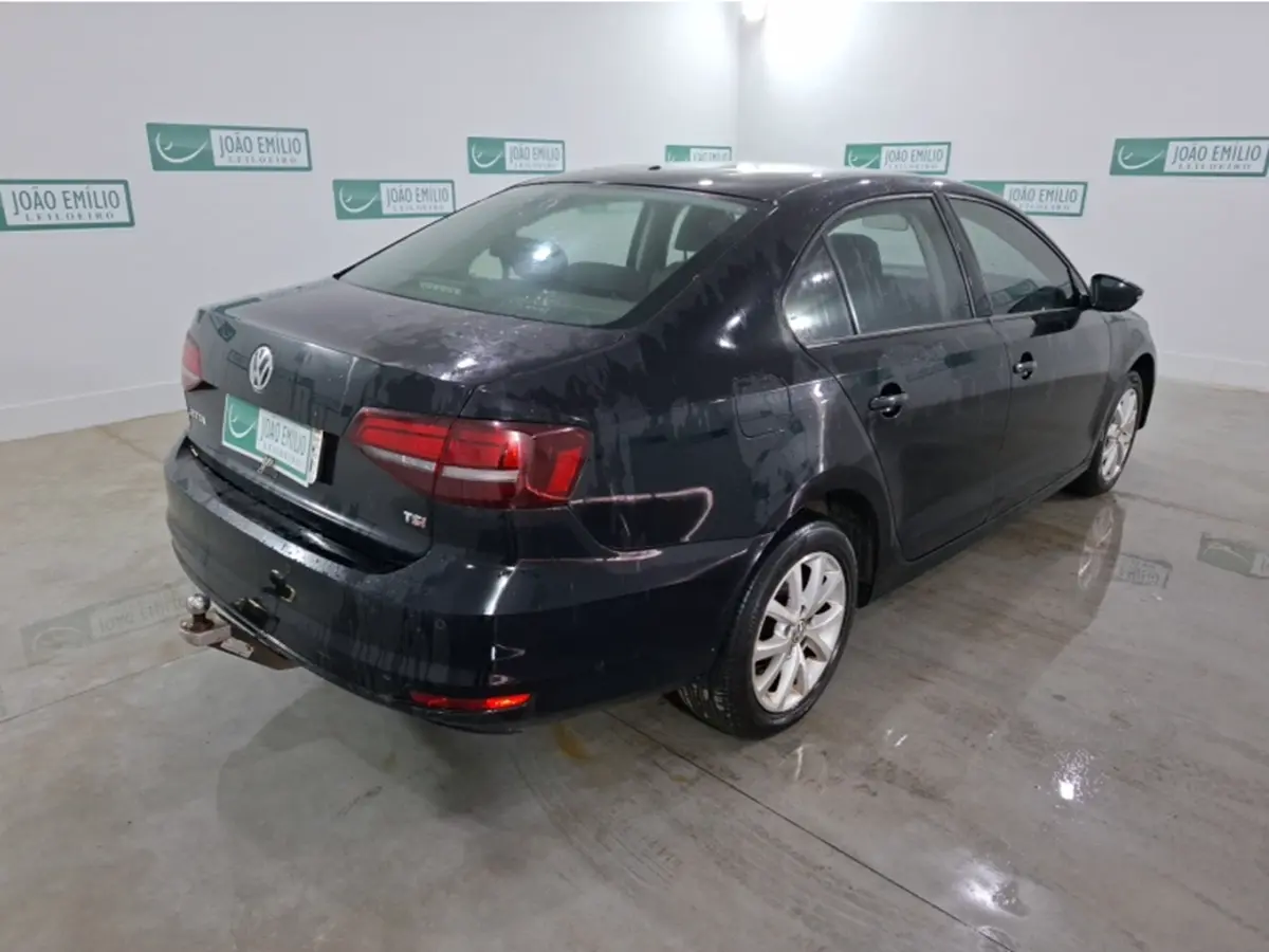 Leilão do Senai te Carros de Luxo assim como Popular e empilhadeiras e Reboque