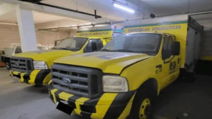 Leilão da Infraero tem Caminhões Mercedes, Ford F400 e Trator