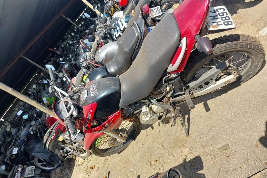 Caminhonete e motos no leilão de apreensões da Polícia Civil