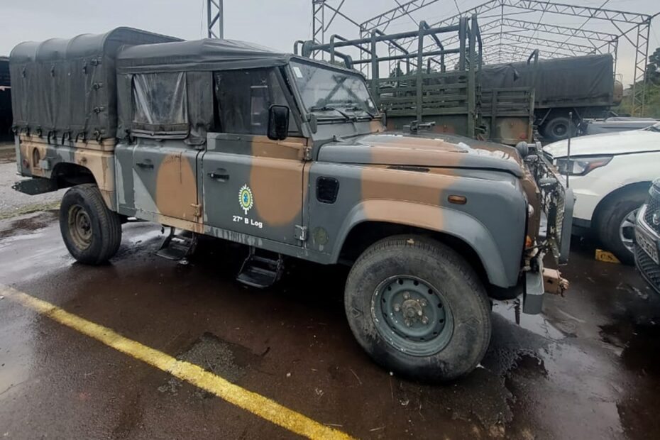 Leilão do Exército tem Caminhontes, SUV e Caminhão 4x4; Veja como Participar