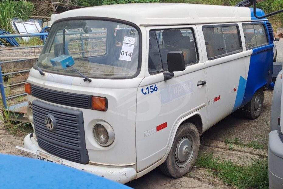 Leilão de Prefeitura tem Vans e Furgão