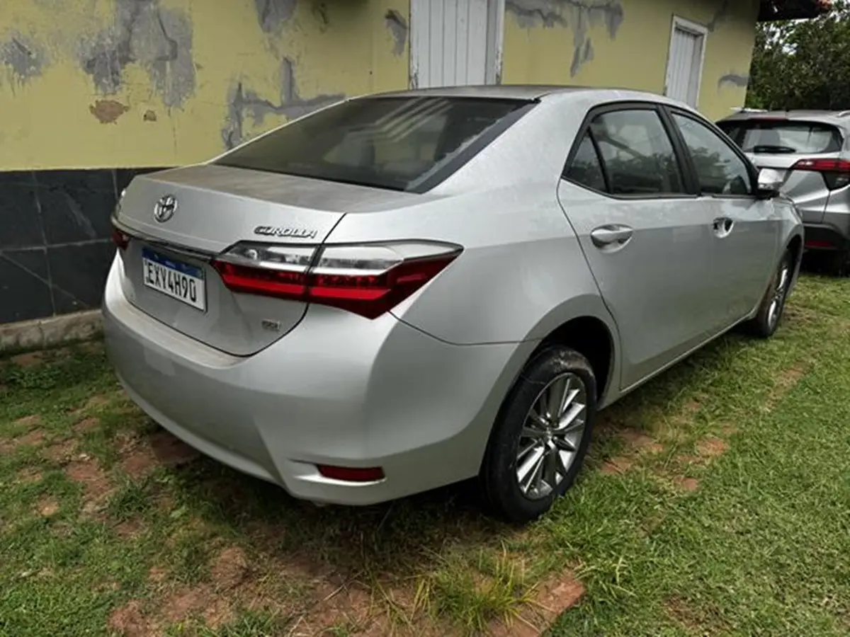 Leilão da Justiça estadual tem carros seminovos e Jet Ski
