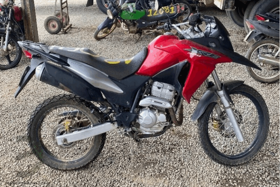 Leilão da PRF tem carros como Saveiro e moto XRE