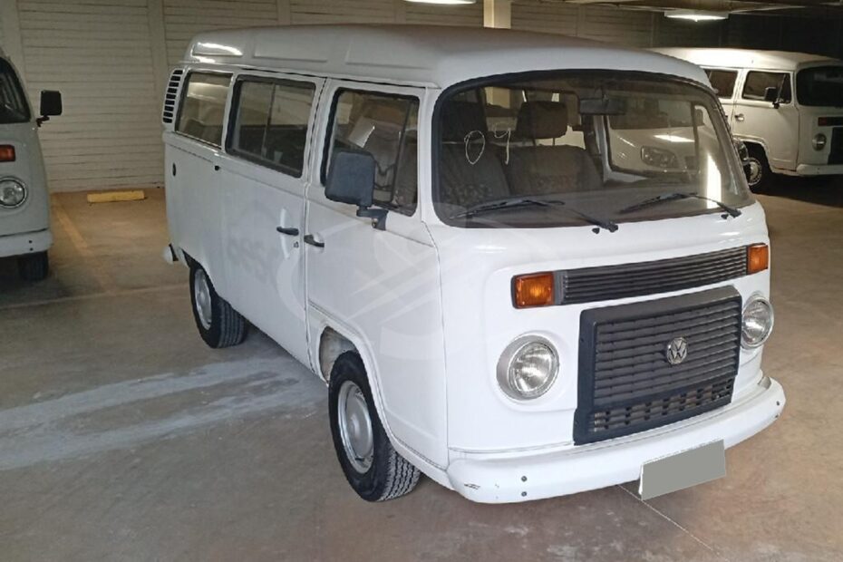 Leilão do SESC tem Kombi, Doblo e outros veículos seminovos