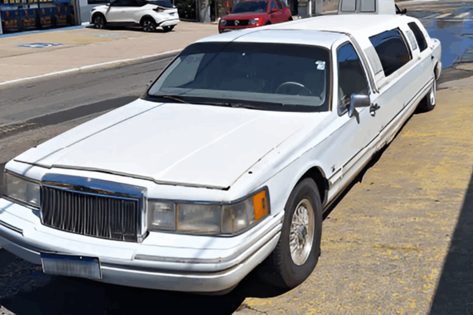 Leilão do TRT-RN oferece hotel à beira-mar, limousines