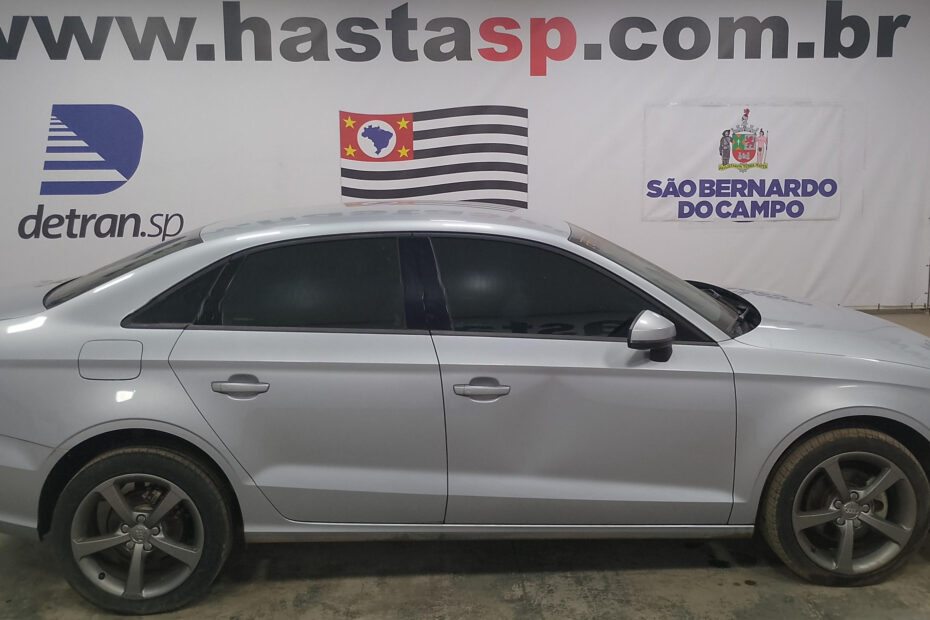 Mega leilão DETRAN tem Audi A3, Mercdes C180, Fiat Strada e outros carros
