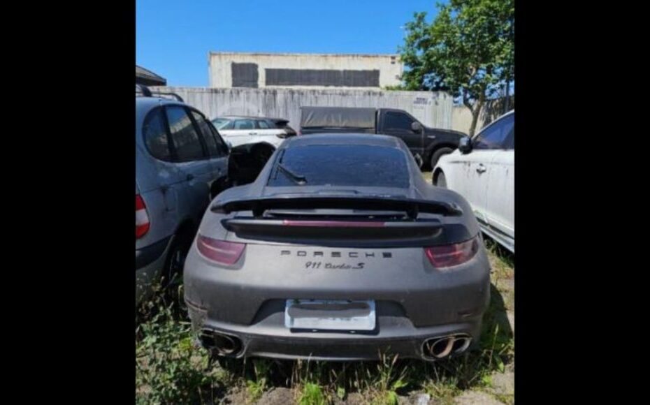 Porsche 911 Turbo S Vai a Leilão com Desconto de Quase 40% em Itajaí