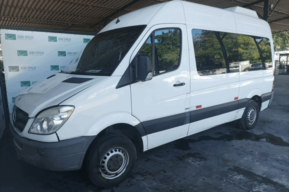 Kombi Sprinter e outras Vans Leilão da Força Aérea Brasileira