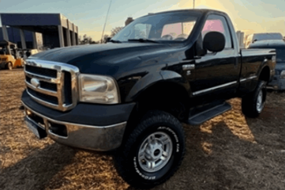 Leilão de Viaturas da Policia Federal tem Caminhontes Ford F250, Hilux e X-Terra