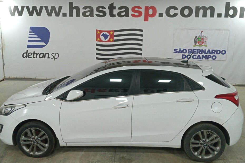 Leilão do Detran São Paulo acontece em Julho com SUV de luxo, picapes e carro popular